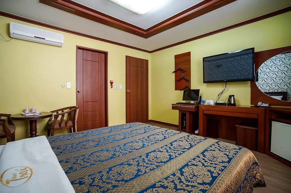 Trevi Hotel Jeju
