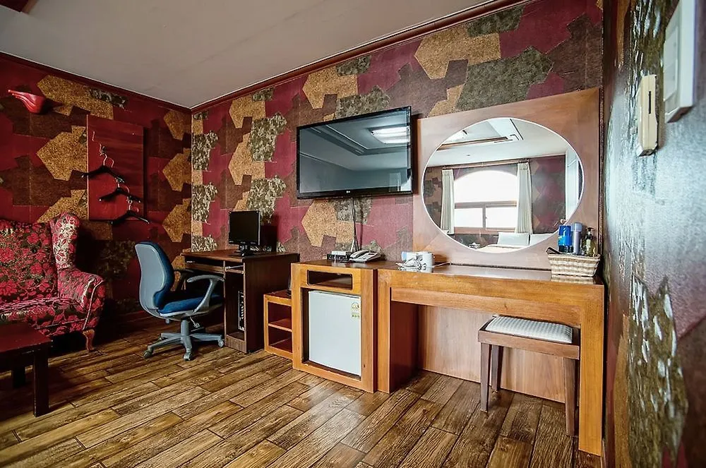 Trevi Hotel Čedžu